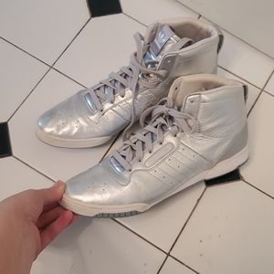 ☆RARE☆ Silver Adidas G15577 Grace Mid Sleek shoes